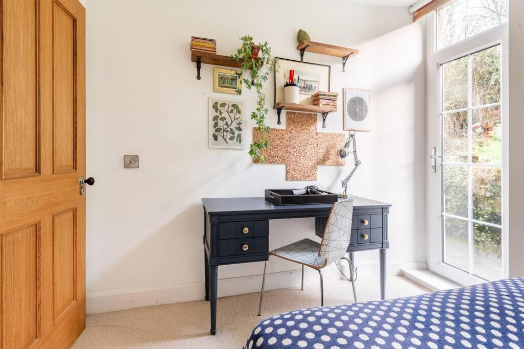 Holyrood Park: Lush & Arty 2 Double Bed Flat Apartment Edinburgh Exterior photo